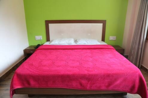 Hotel Rivera Retreat, Manali 3